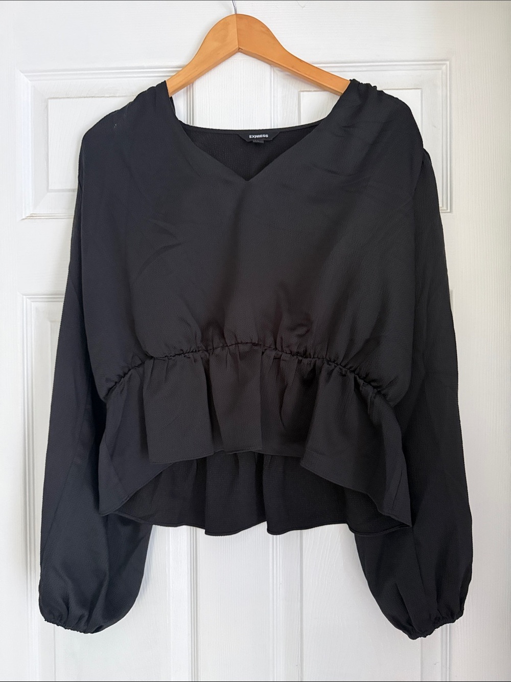Express Black V-Neck Peplum Blouse with Balloon Sleeves
